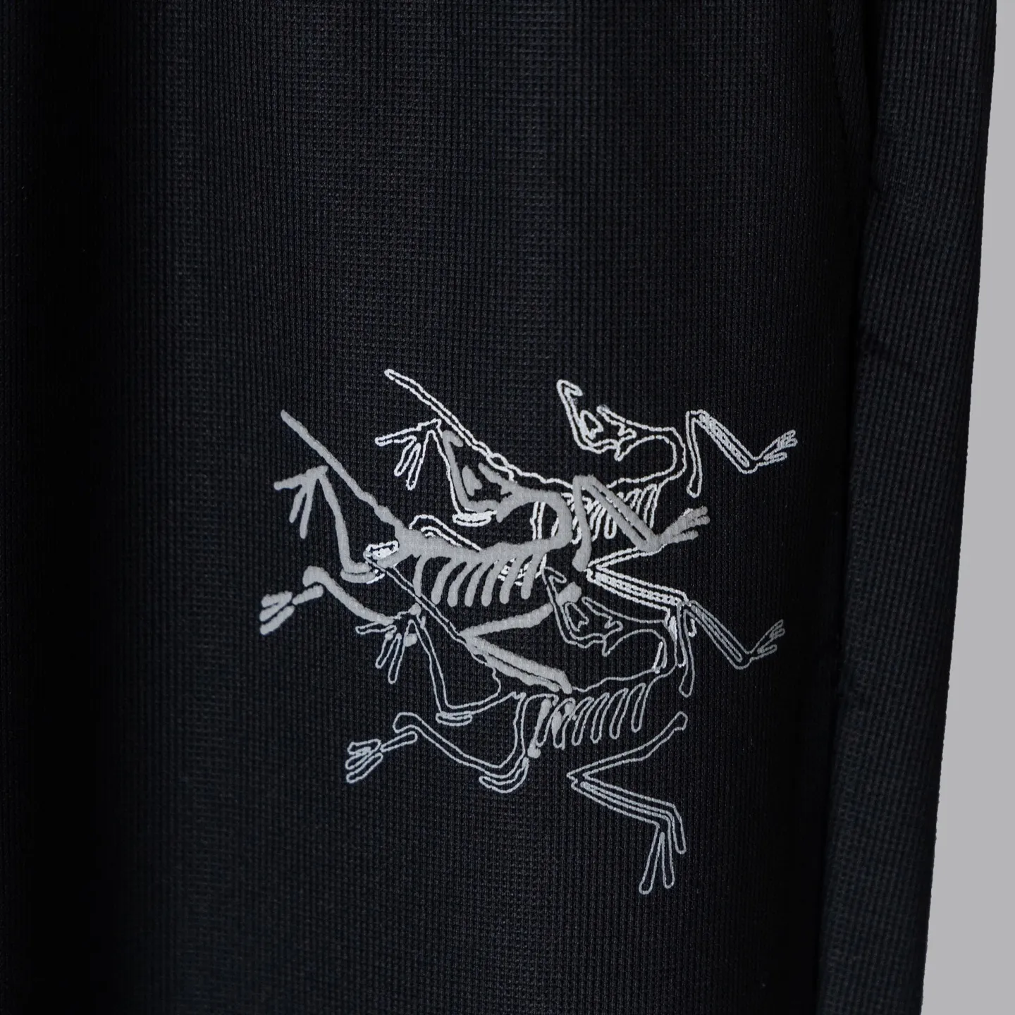 ARC'TERYX :Lightweight， ， ， ，Lightweight ， 、 、 、 、 ！ ！ Classic logo ！ 90% 10% , ， ， Breathable ， ，Quality ！ ！ logo ， ， ， ， ， ！ Versatile ！